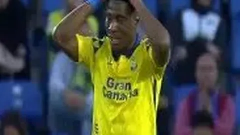 安东尼坦言骑士成我们强劲对手，岂料竞将夺冠良将JR与香波特轻易让给对方！