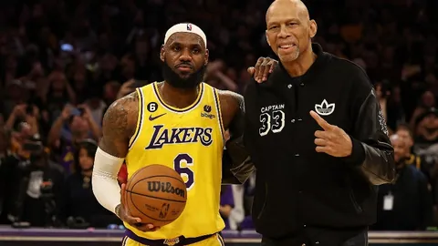 艾玛·拉杜卡努昨晚比赛情绪高涨